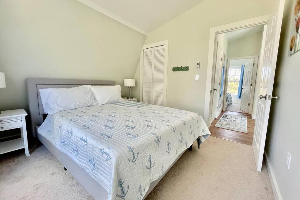 Newly Renovated Carriage House Near Town & Beaches Madison Exterior foto