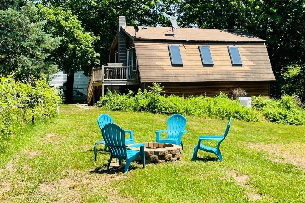Newly Renovated Carriage House Near Town & Beaches Madison Exterior foto